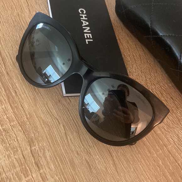 Chanel cat eye 5315 black sunglasses - Picture 8 of 8